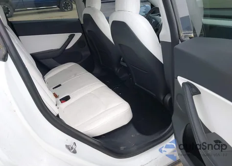 2021 Tesla Model Y Standard Range Rear-Wheel Drive из США, поврежденный, VIN 5YJYGDED9MF121828